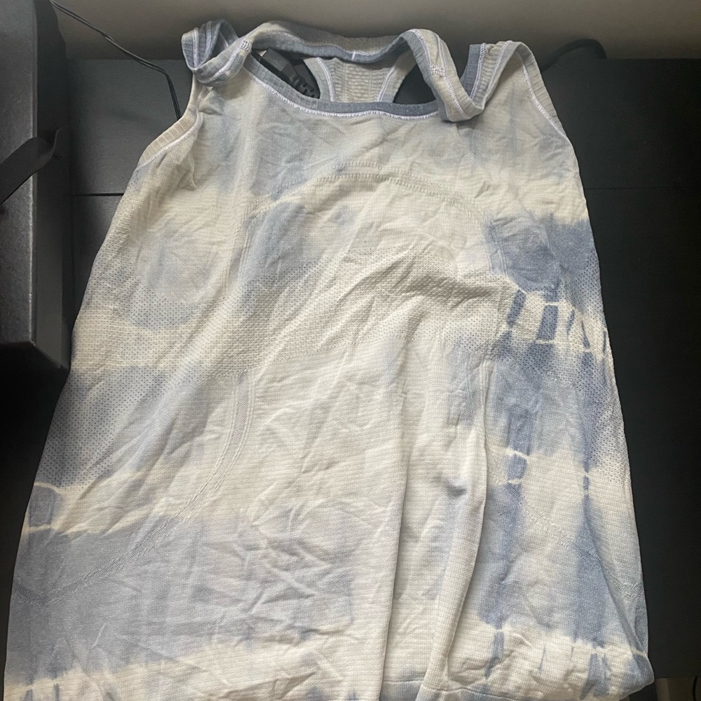 Grey and white tie dye Lululemon tank top